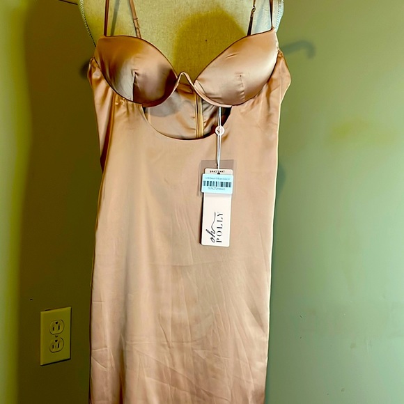 Oh Polly Dresses & Skirts - Oh Polly 1458 Batch G-Rose Gold 14 dress NWT.